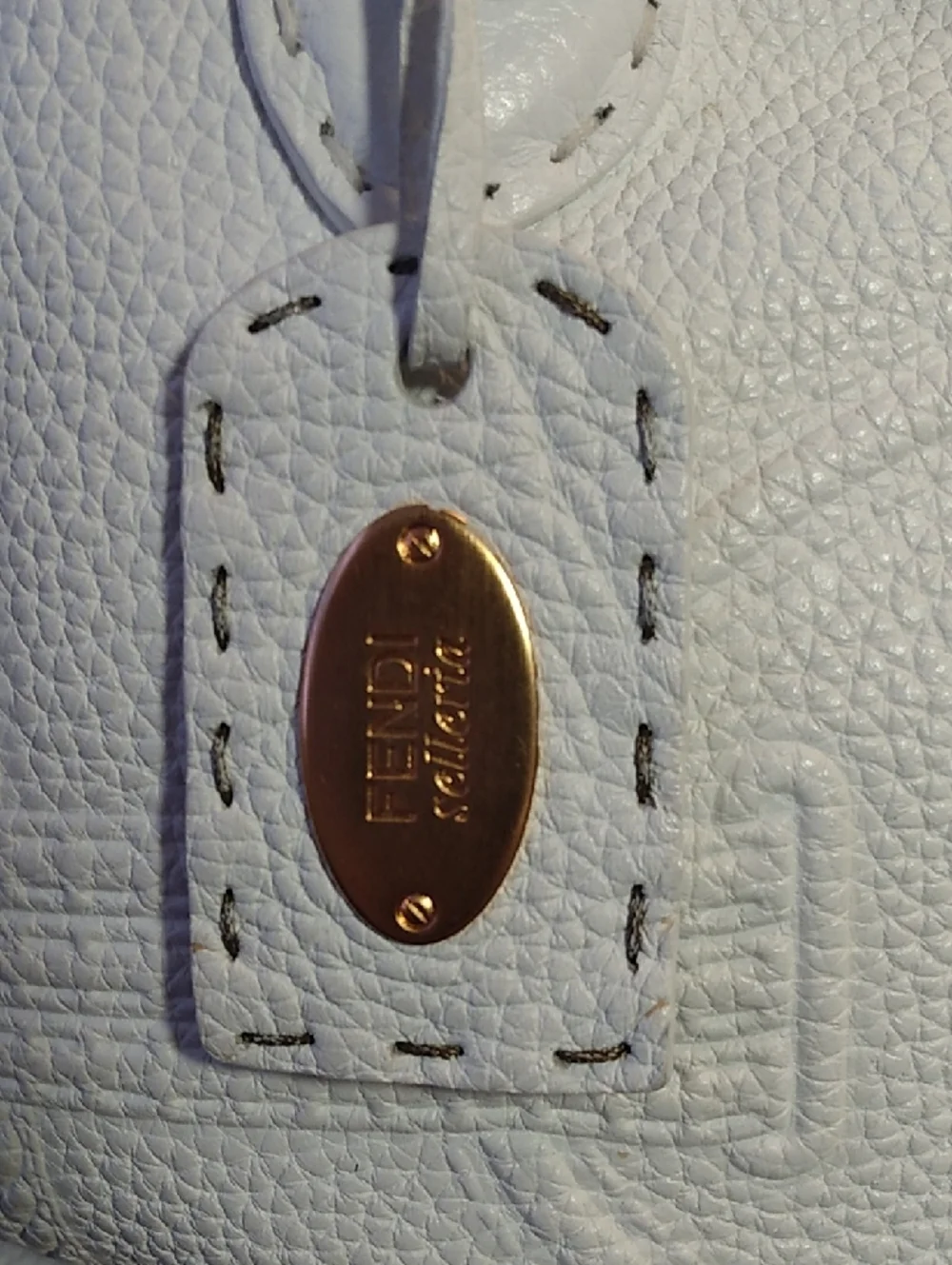 Fendi White Leather Tote with Gold-Tone Buckle Accents SELLERIA VILLA BORGHESE - Picture 7 of 17